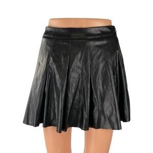 Better Be Women's Black Faux Vegan Leather Pleated Mini Flare A-Line Skirt Sz S